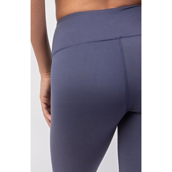 FINAL SALE 🆕🌿HIGH WAISTED YOGA LEGGINGS🌿 - Picture 3 of 7